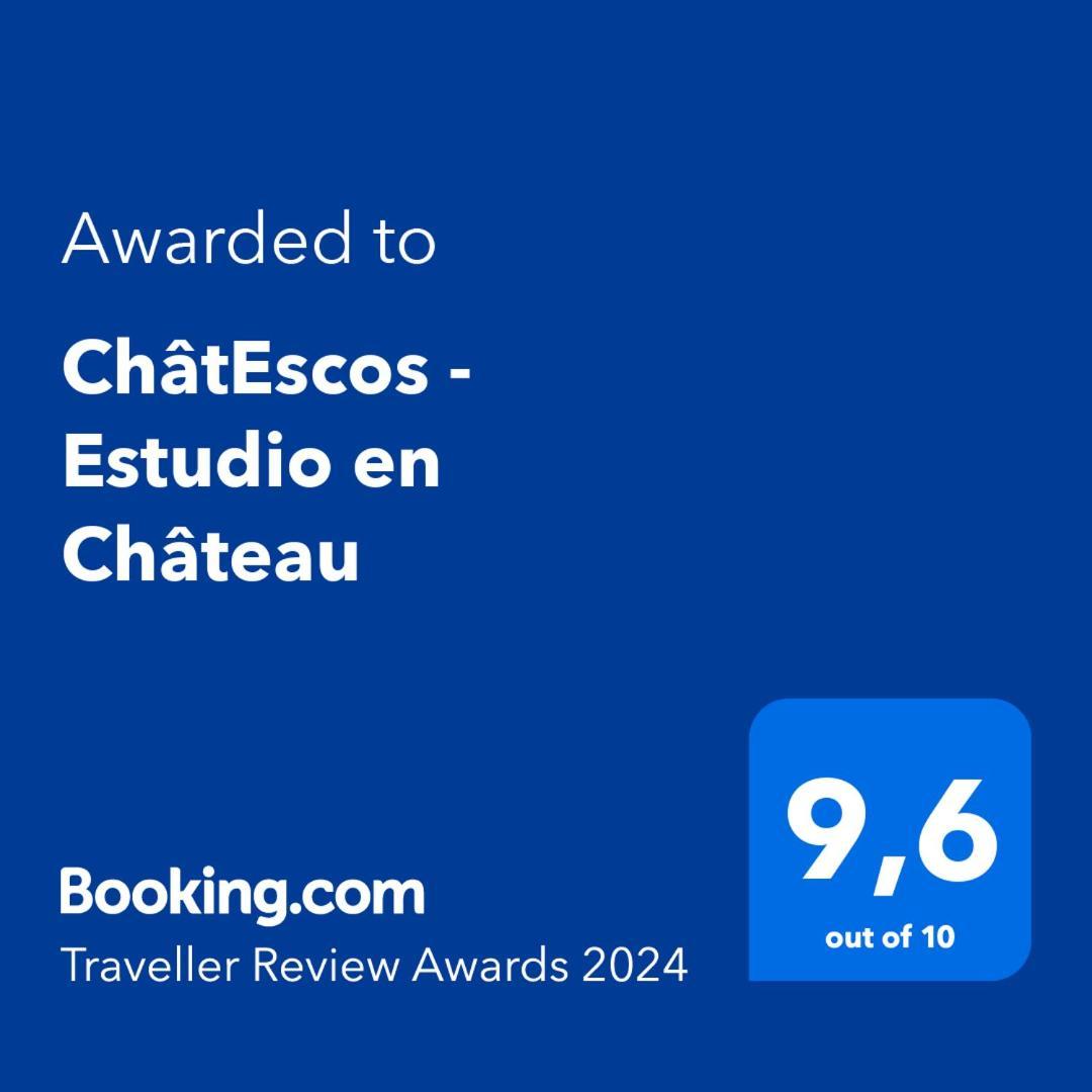 Chatescos - Estudio En Chateau Esterno foto